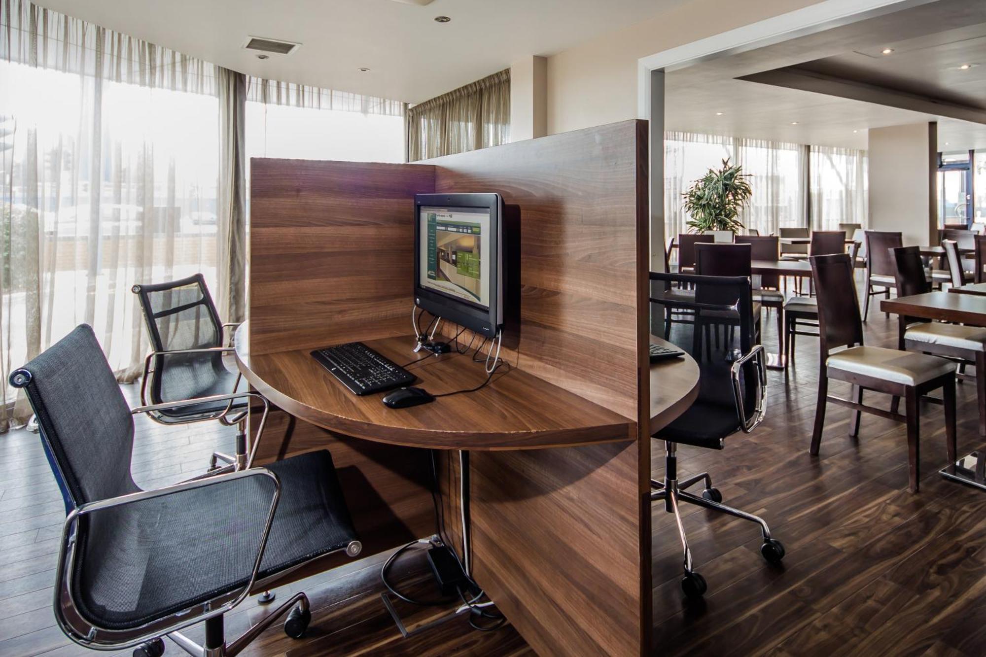 Holiday Inn Express Royal Docks By Ihg London Eksteriør bilde