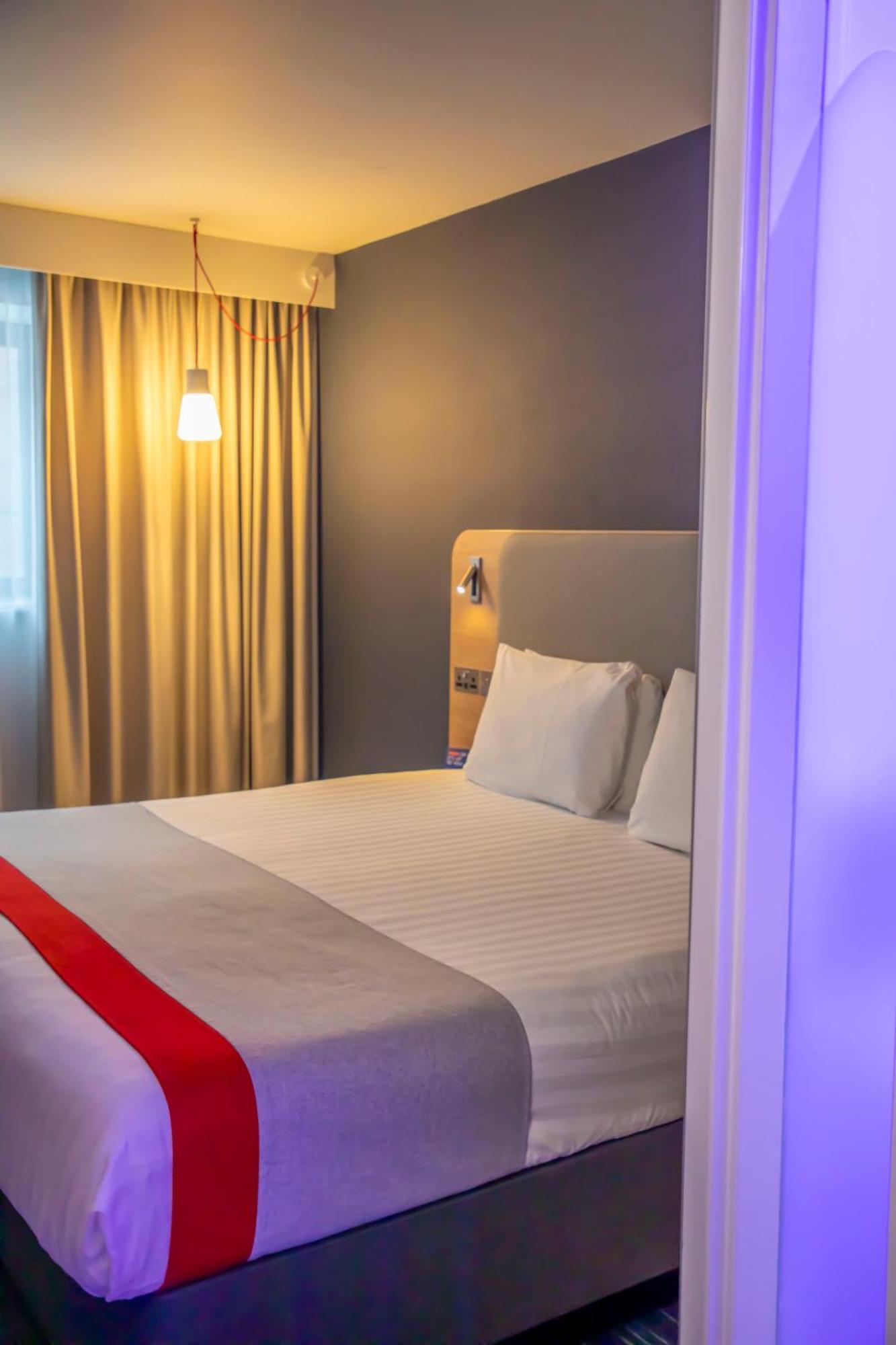 Holiday Inn Express Royal Docks By Ihg London Eksteriør bilde