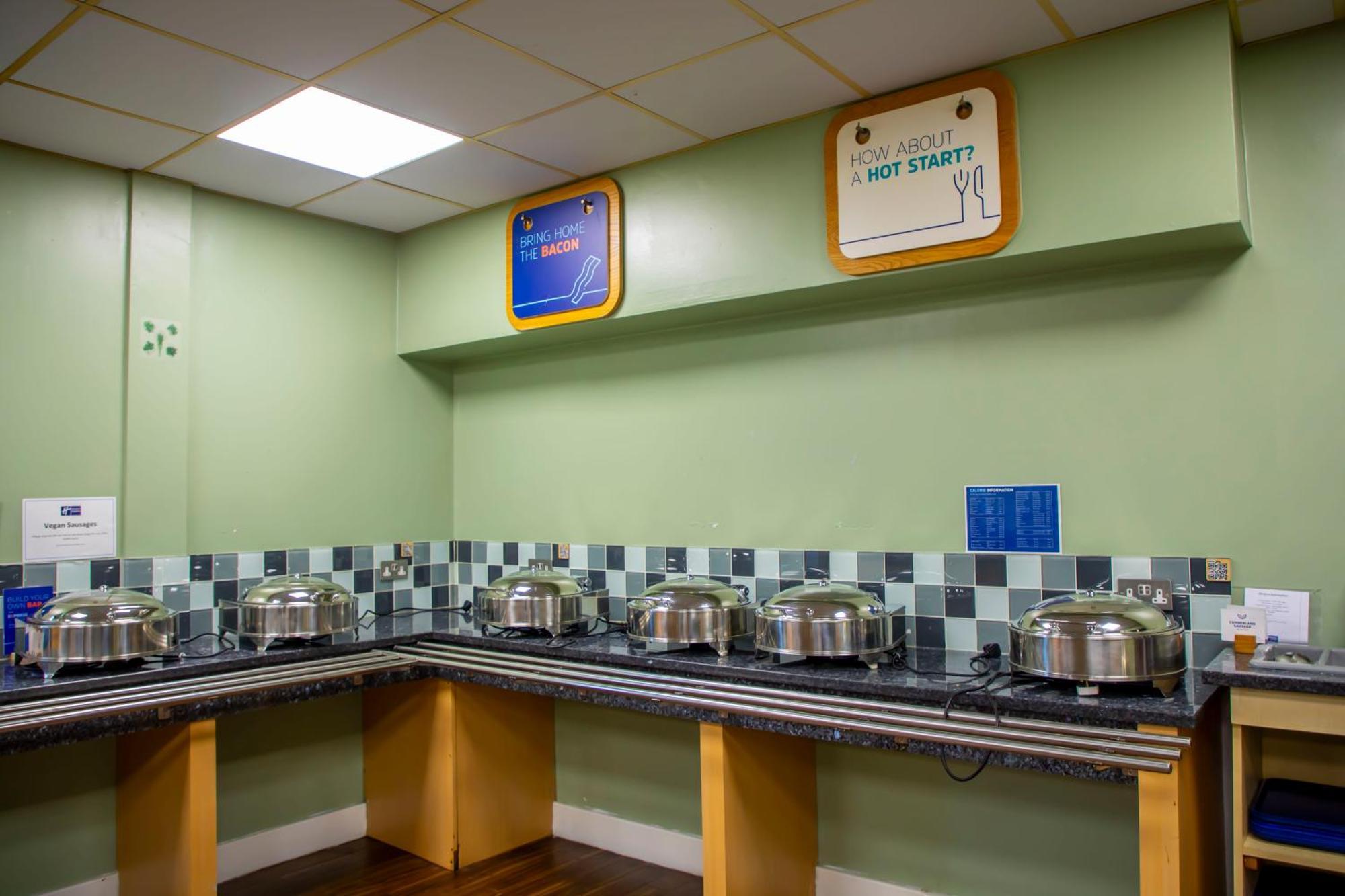 Holiday Inn Express Royal Docks By Ihg London Eksteriør bilde