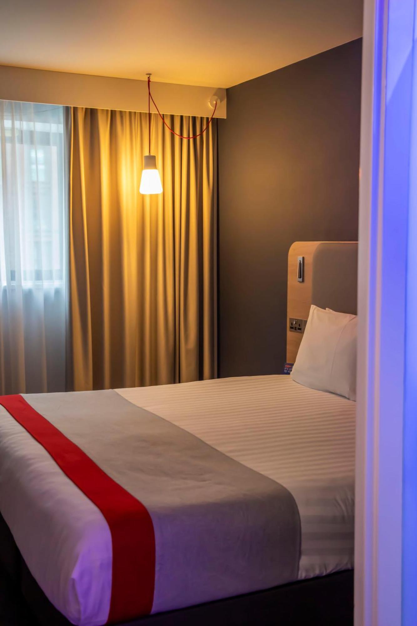 Holiday Inn Express Royal Docks By Ihg London Eksteriør bilde